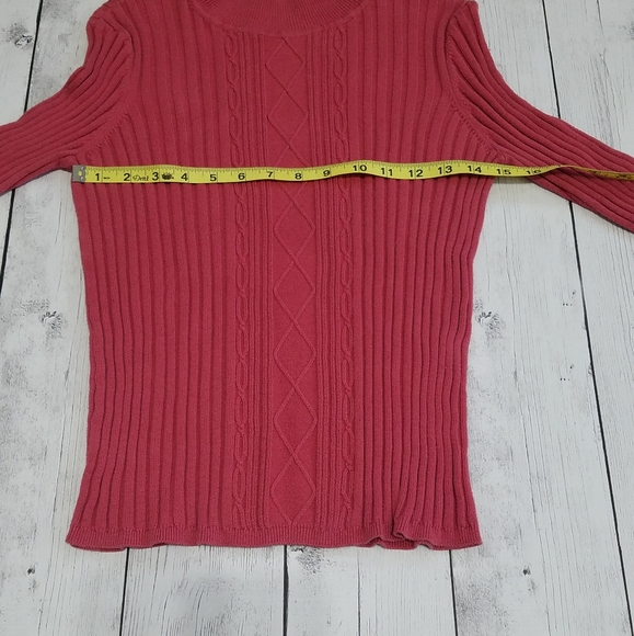 Van Heusen Cable Knit Womens medium sweater Red to pink in color - Picture 5 of 8